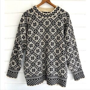 Vintage DALE OF NORWAY Nordic Ski Sweater in Black/Cream Overall Pattern - XL